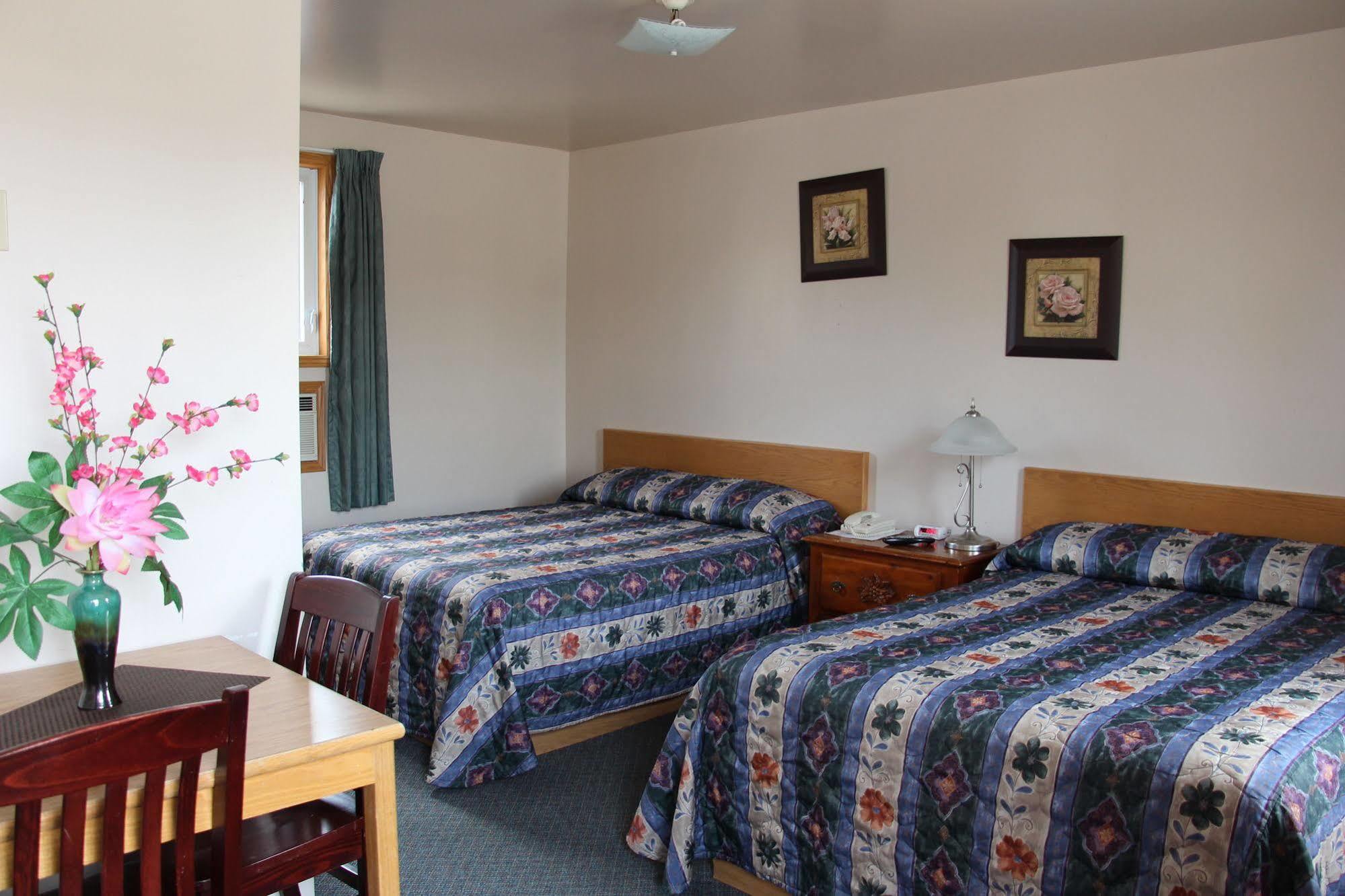 Lakehead Motelサンダーベイ エクステリア 写真